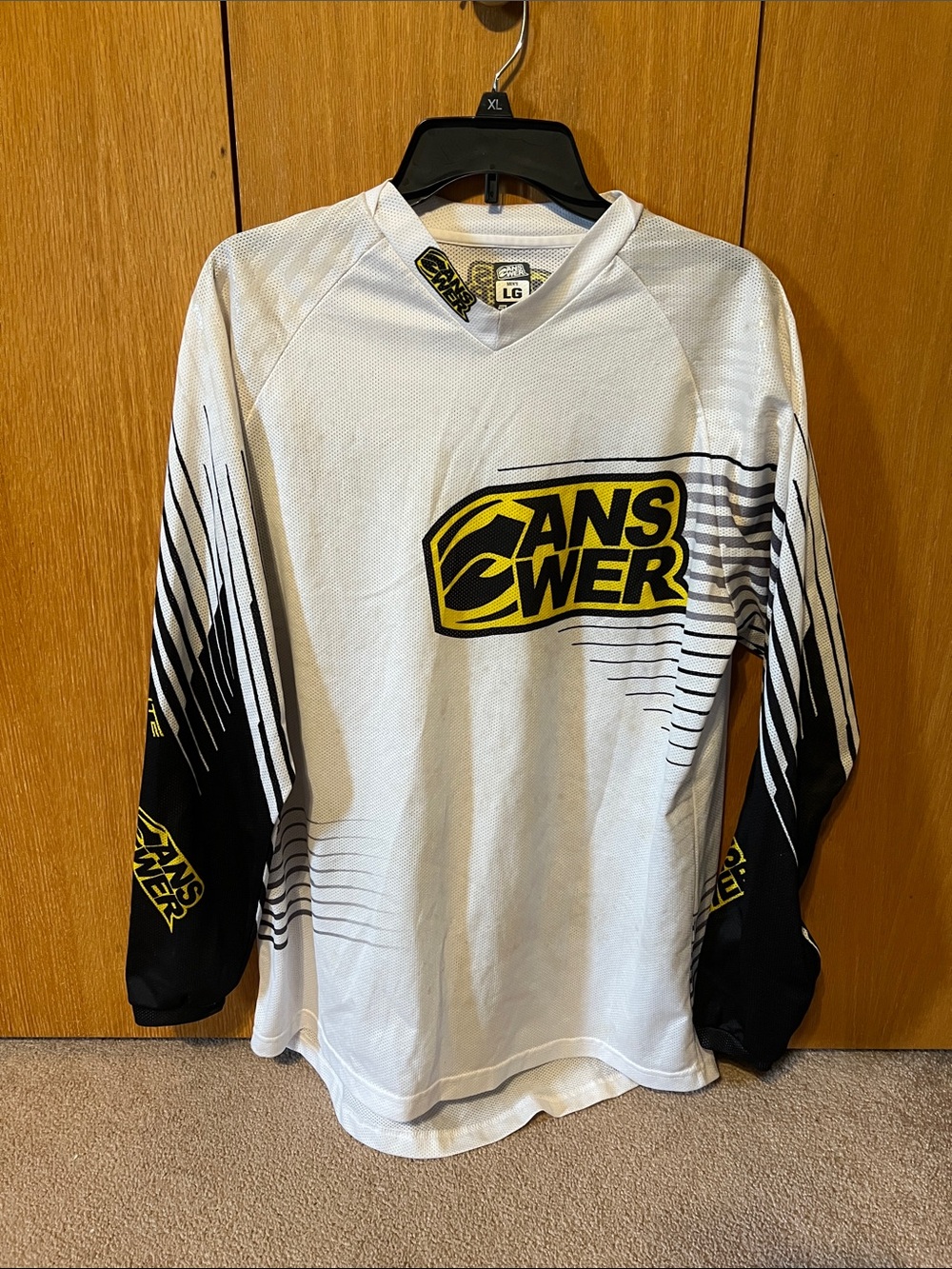 Answer racing motocross jersey. Sz. L.